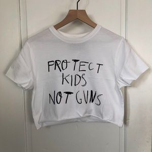 CHNGE Graphic Crop Top